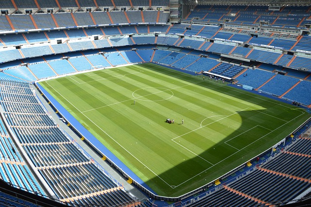 半岛晨报：李国旭中超执教表现不逊于邵佳一，甚至更胜一筹